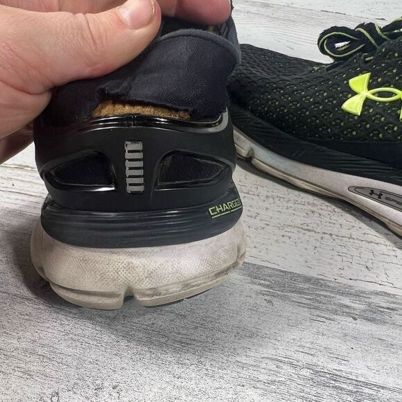 Under Armour Womens Speedform Charge Running Athletic Shoes Black Yellow‎ Size 8 - Picture 8 of 8